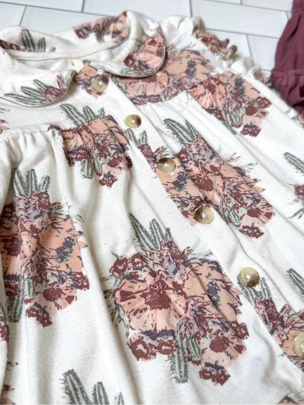 12-18M🌵🌸 Kate Quinn Cactus Flower Peter Pan Collar Ruffle Top w/ Shorts & Socks